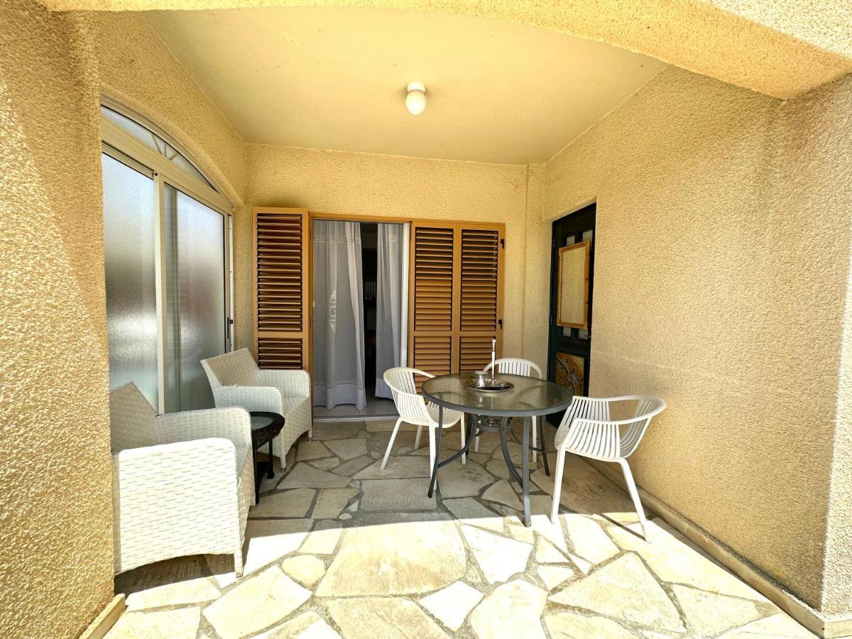 New Cozy Near The Beaches In The Magnificent Gardens Of Regina With Swimming Pools! Villa *