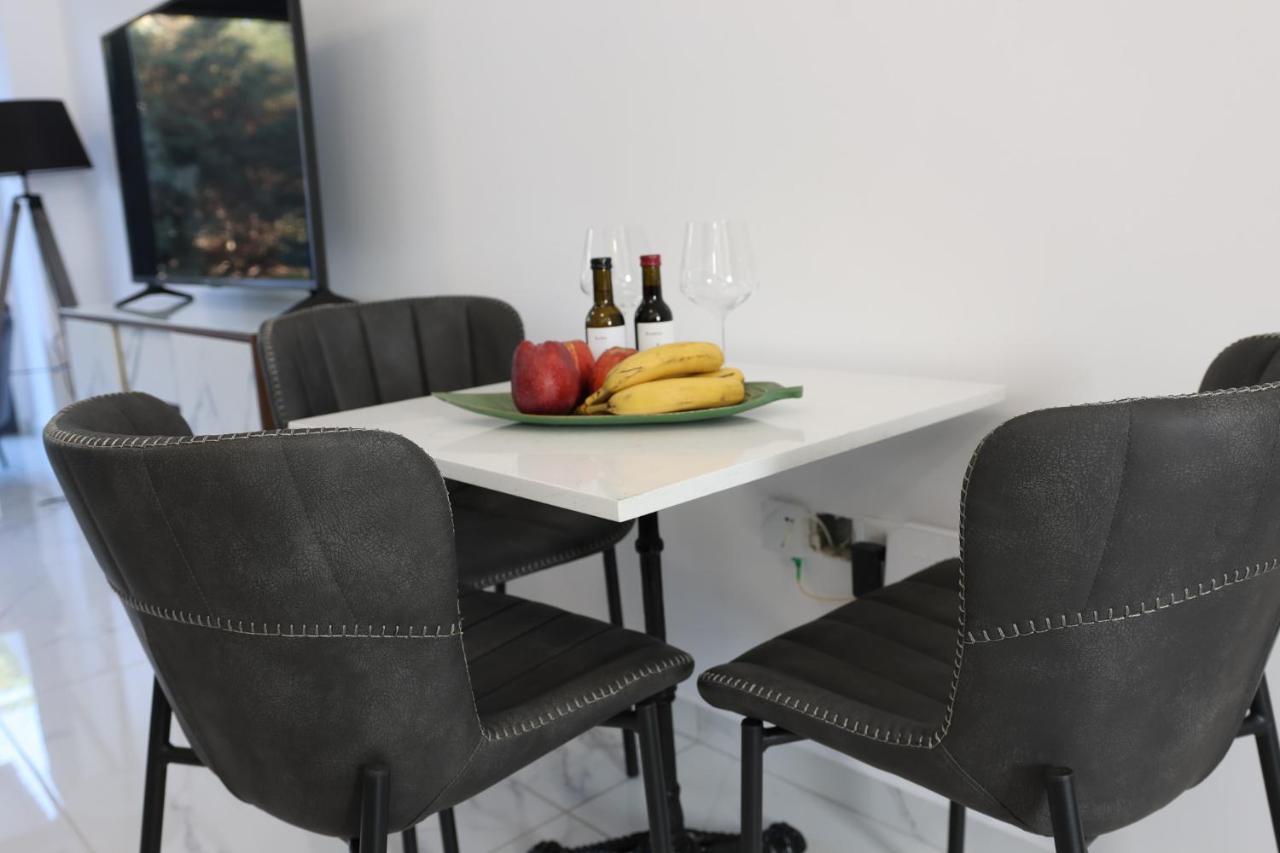 Apartment Luxury Garden Paphos