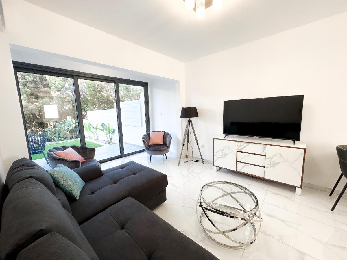Apartment Luxury Garden