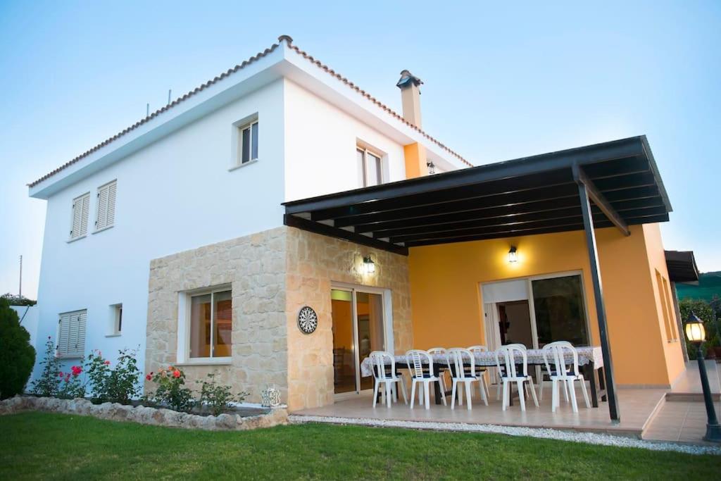 Mouttali Paphos