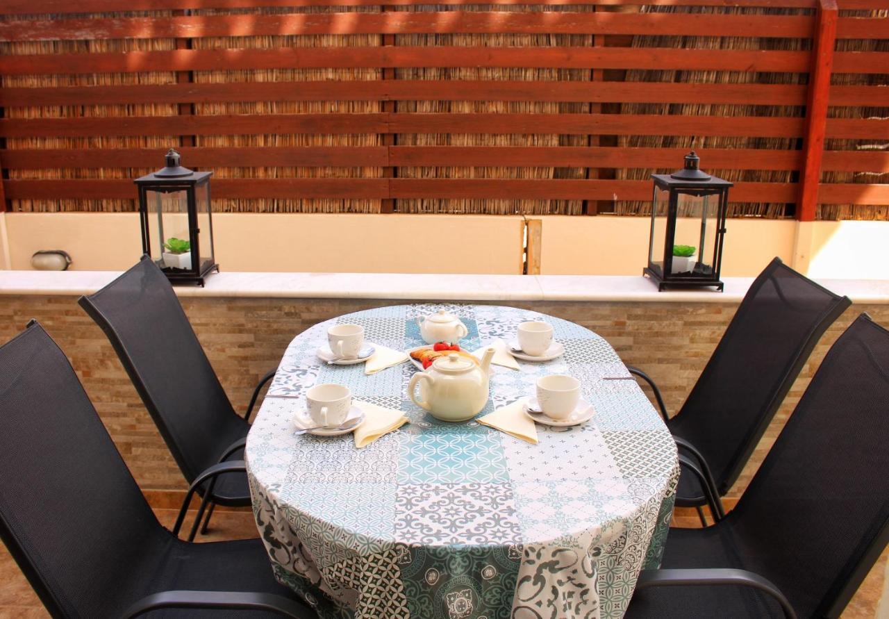 Apartment Cozy Poolside Paphos