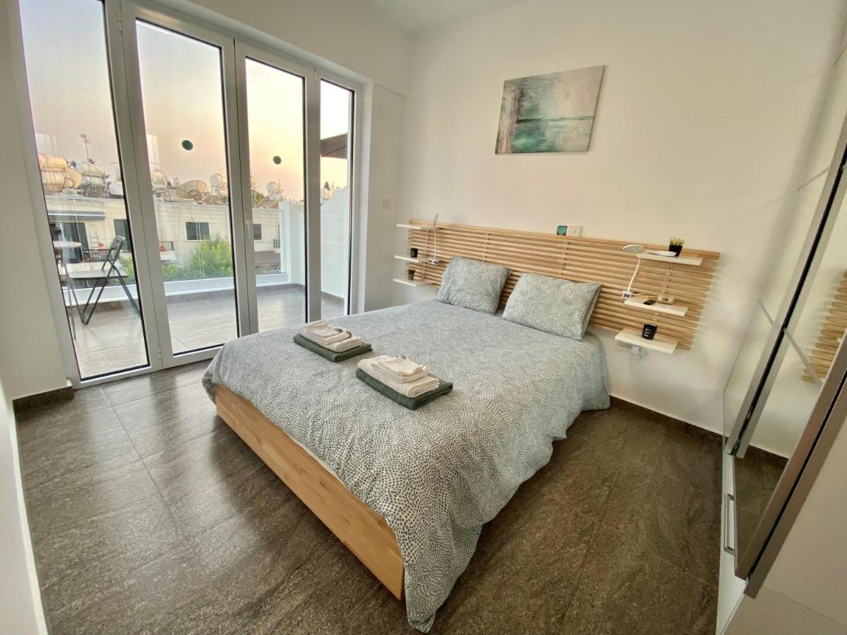 Ev Zin - Modern, Cozy, 1 Bed, Pool, 2 Balconies, A105
