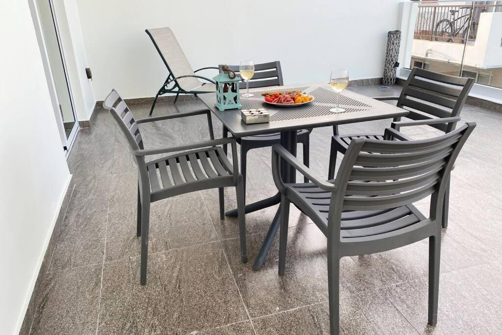 Ev Zin - Modern, Cozy, 1 Bed, Pool, 2 Balconies, A105 * Paphos