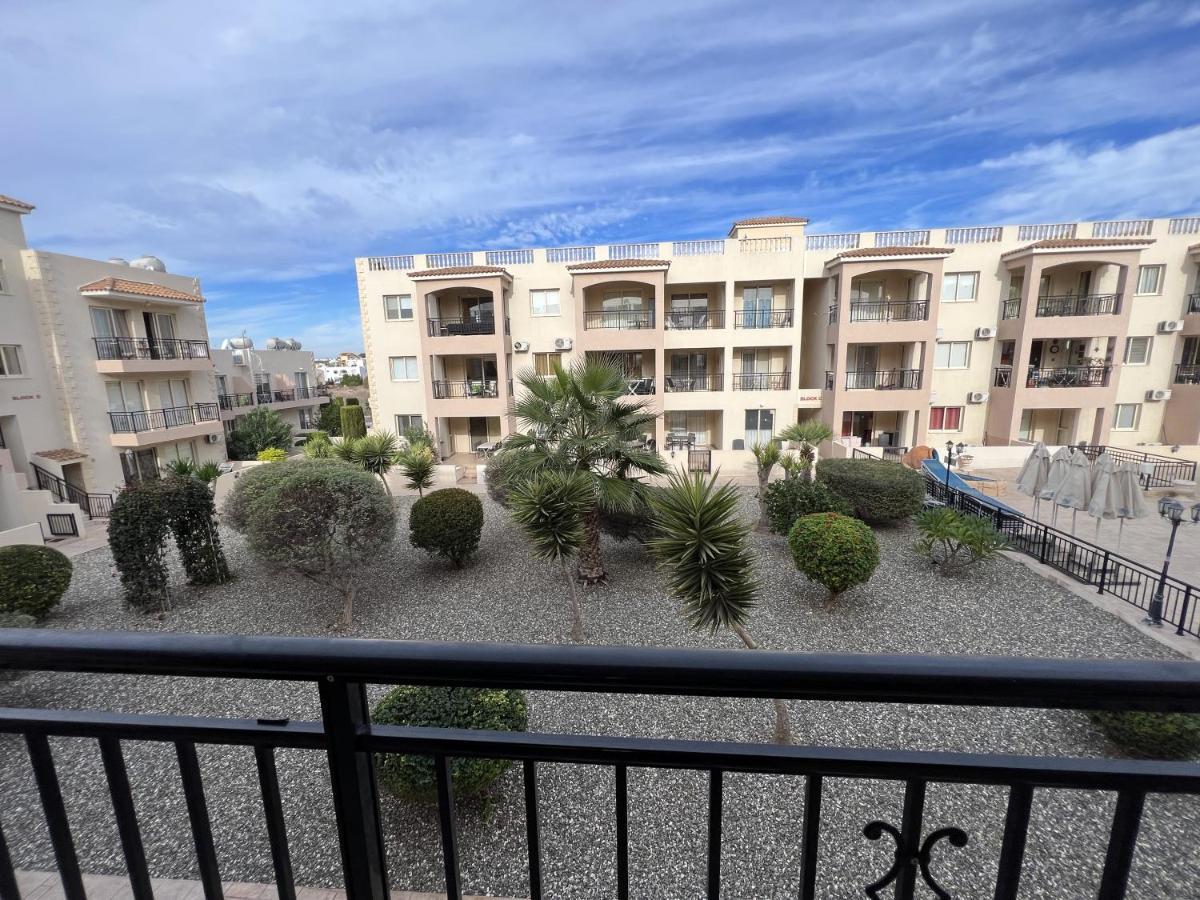 Royal-seacrest Paphos-center Vip Apartment