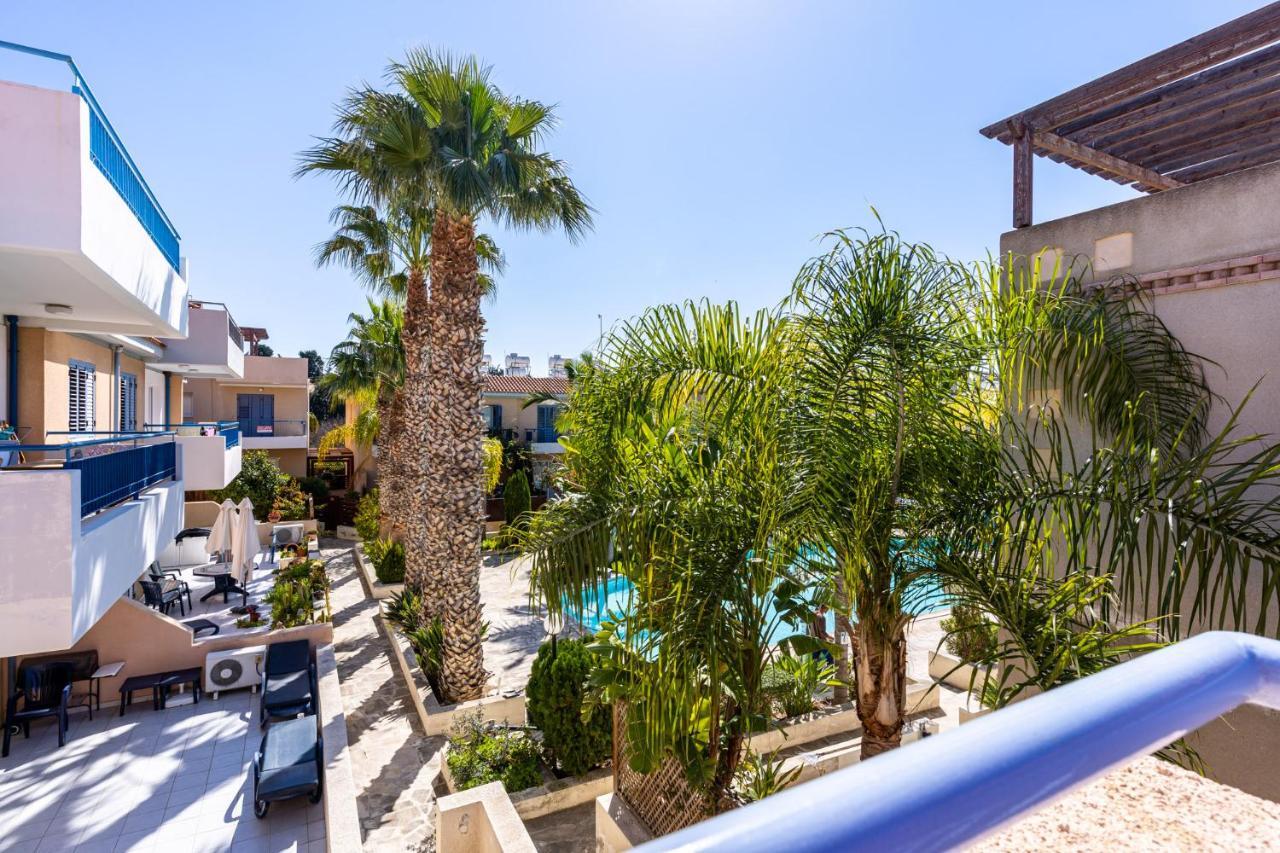 Summer Breeze With Pool