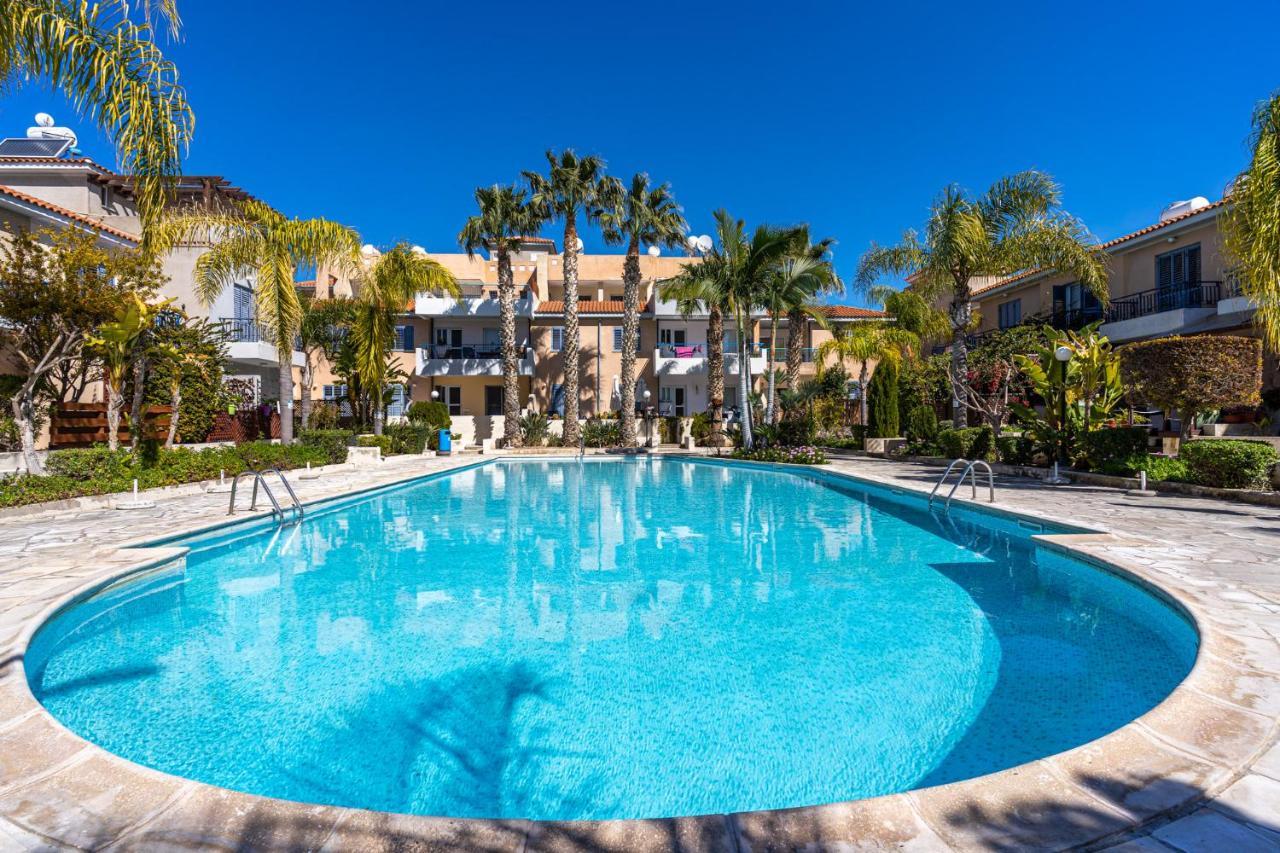 Summer Breeze With Pool