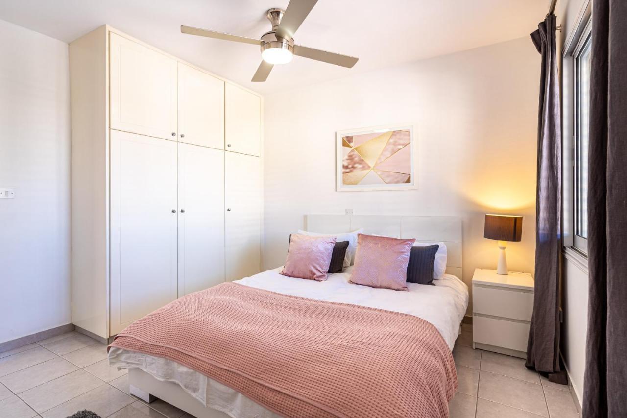 Apartment Summer Breeze With Pool Paphos