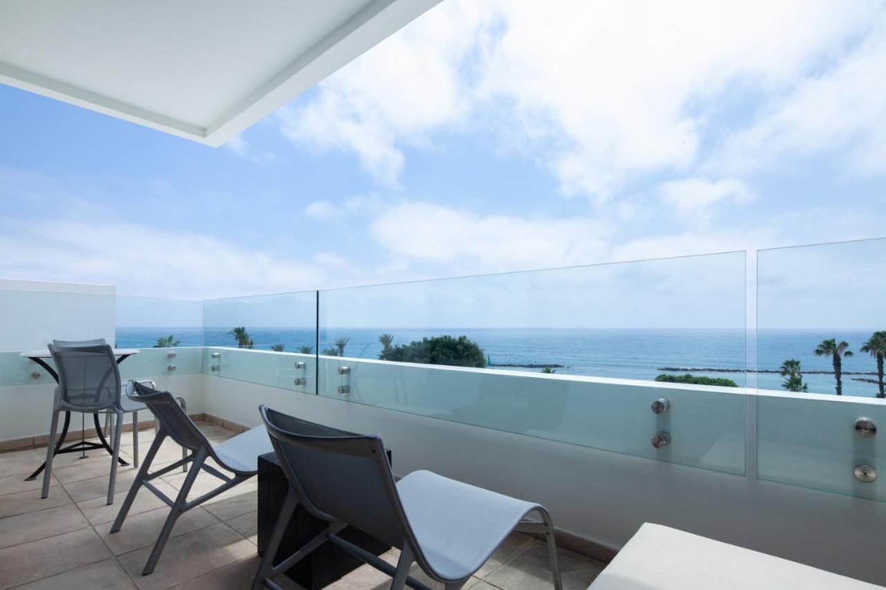 Hotel Almyra 5*