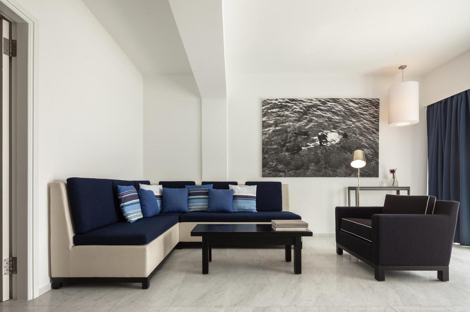 Almyra Hotel Paphos