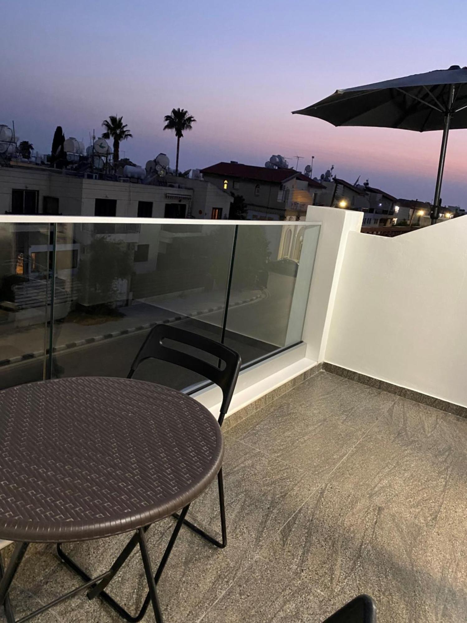 Ev Zin - Modern, Cozy, 1 Bed, Pool, 2 Balconies, A105 Apartment *