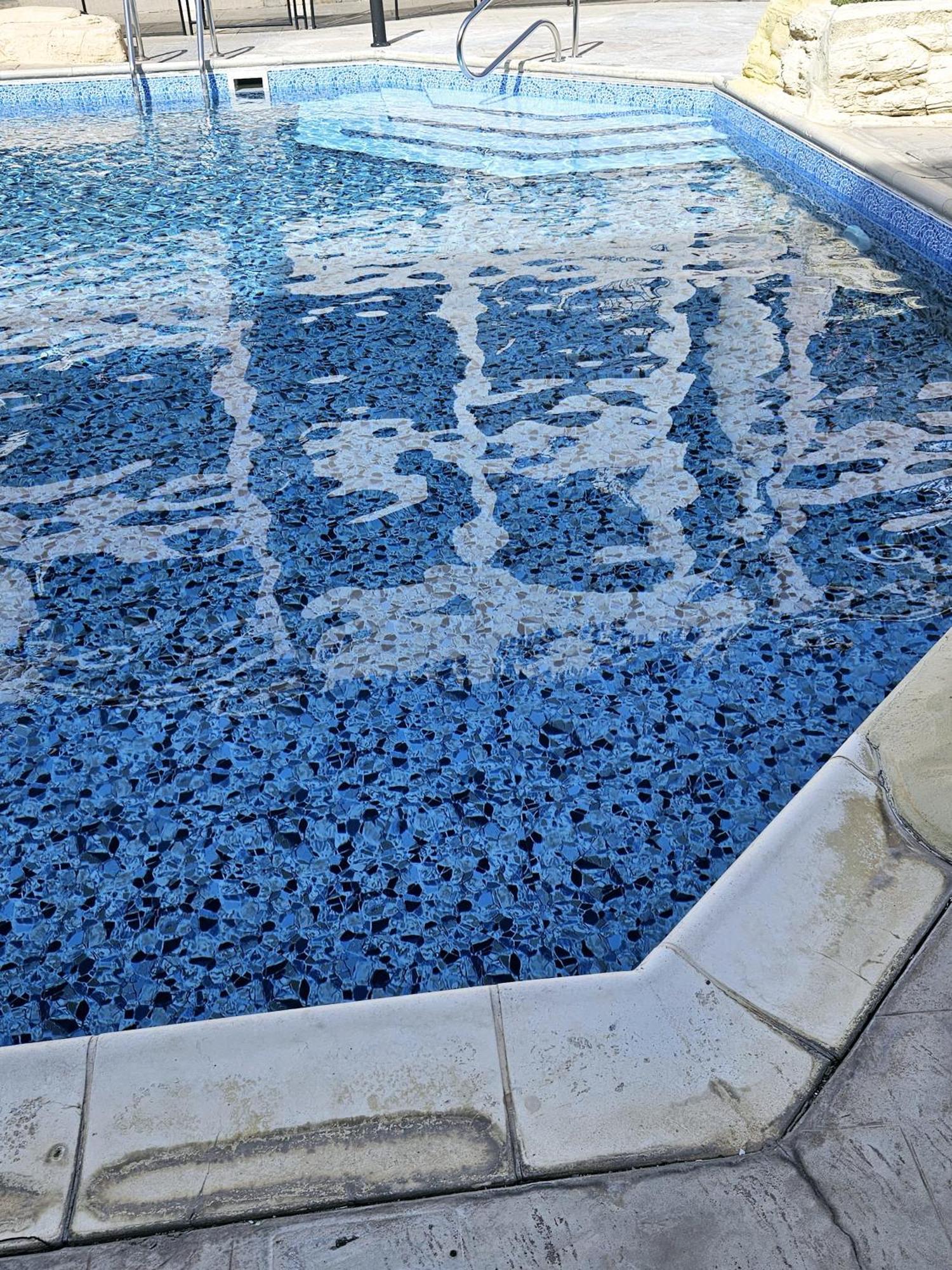 Delightful Poolside Apartment Paphos