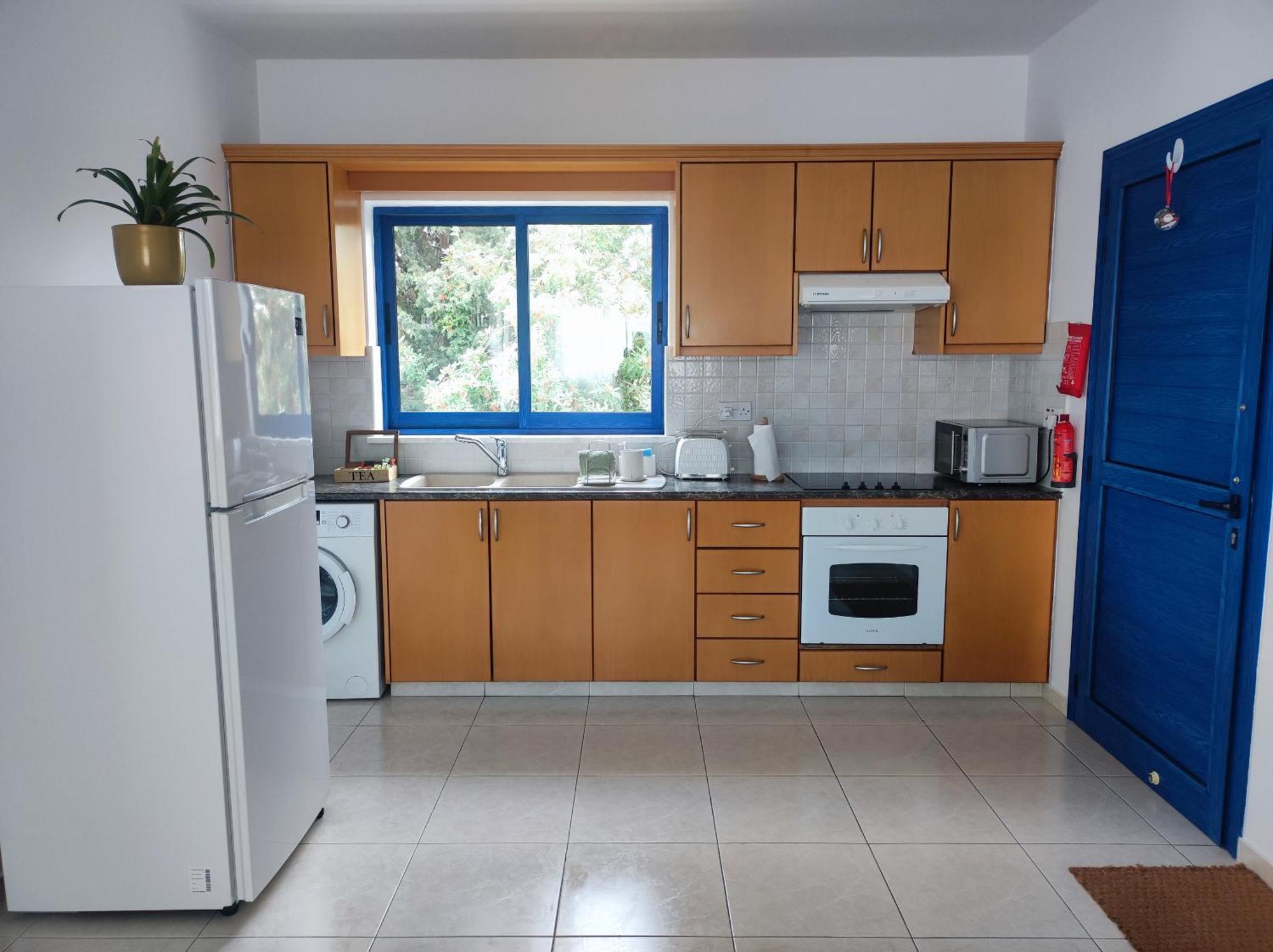 Marina Gardens Apartment *