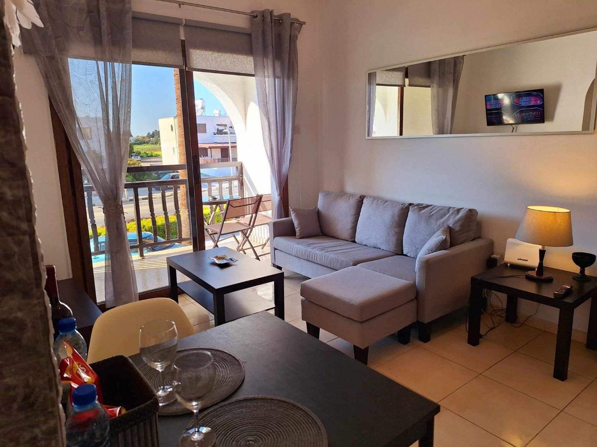 Kato 400m To The Apartment Paphos