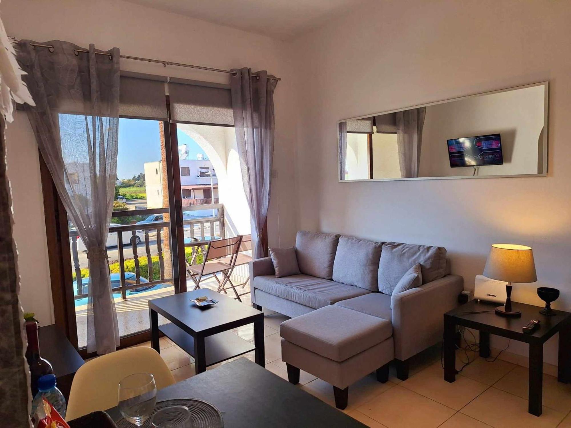 Kato 400m To The Apartment Paphos