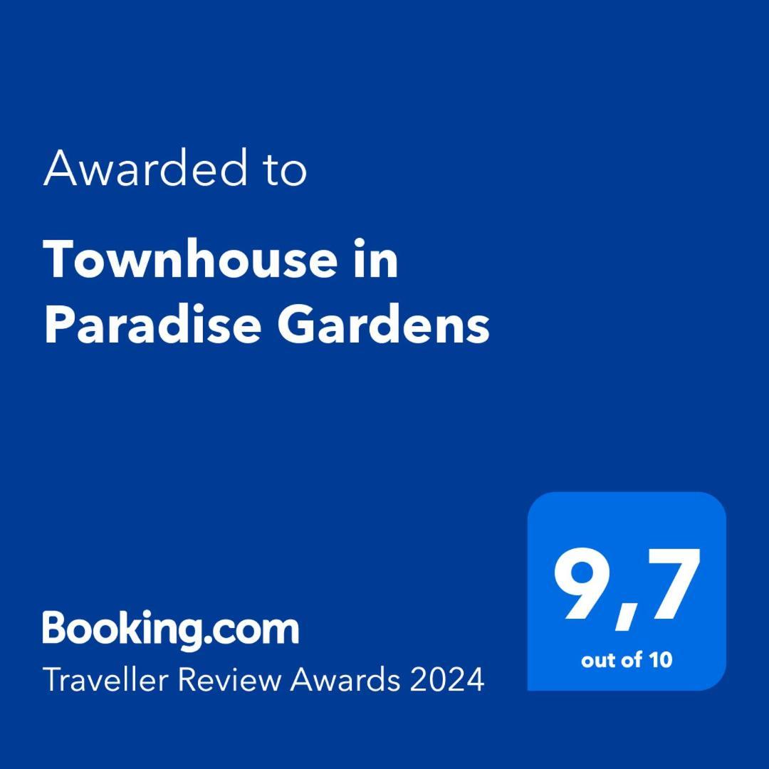 Townhouse In Paradise Gardens Apartment *
