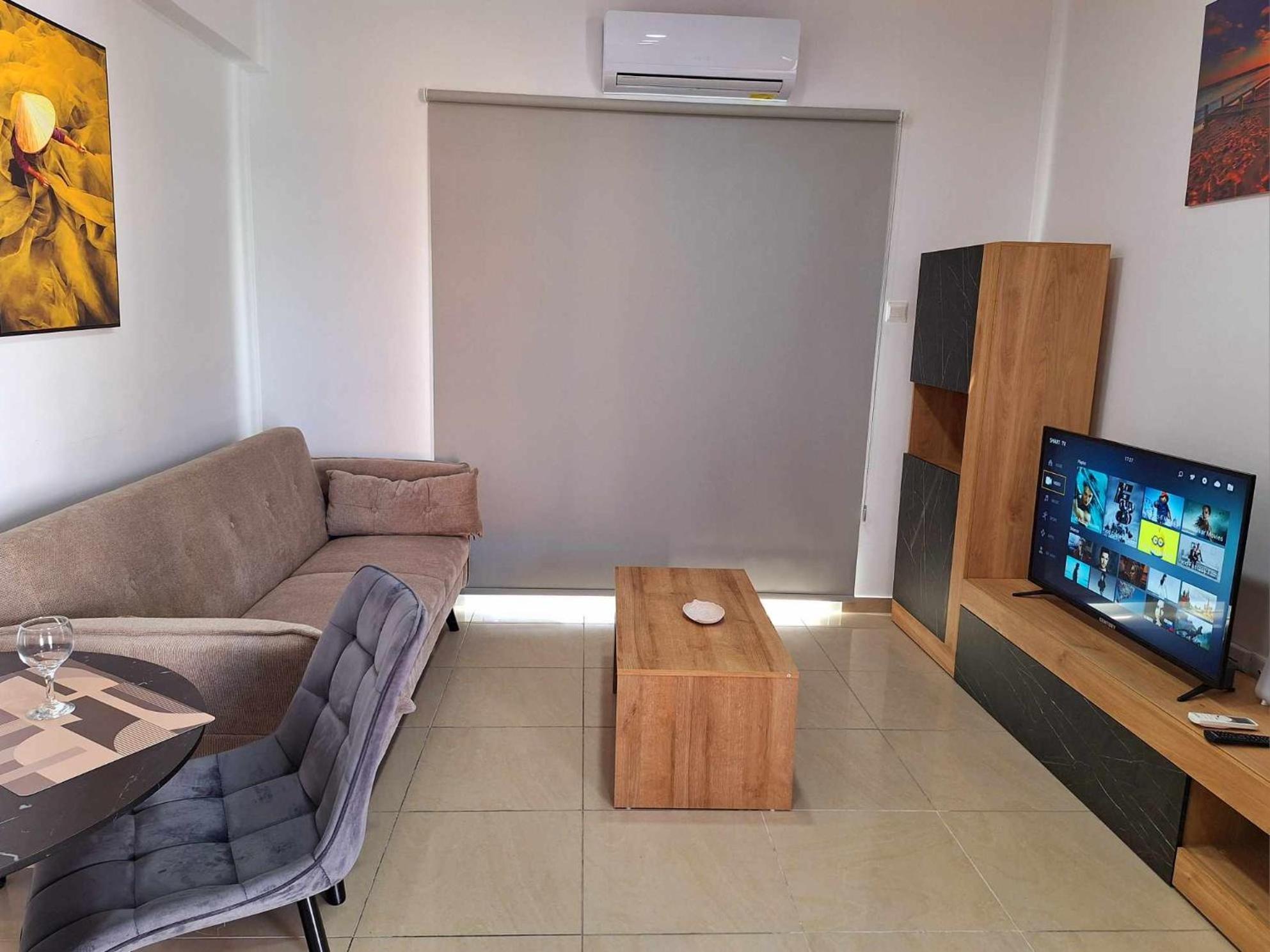 Stylish Kato Close To & Vibrant Harbor Life Apartment *