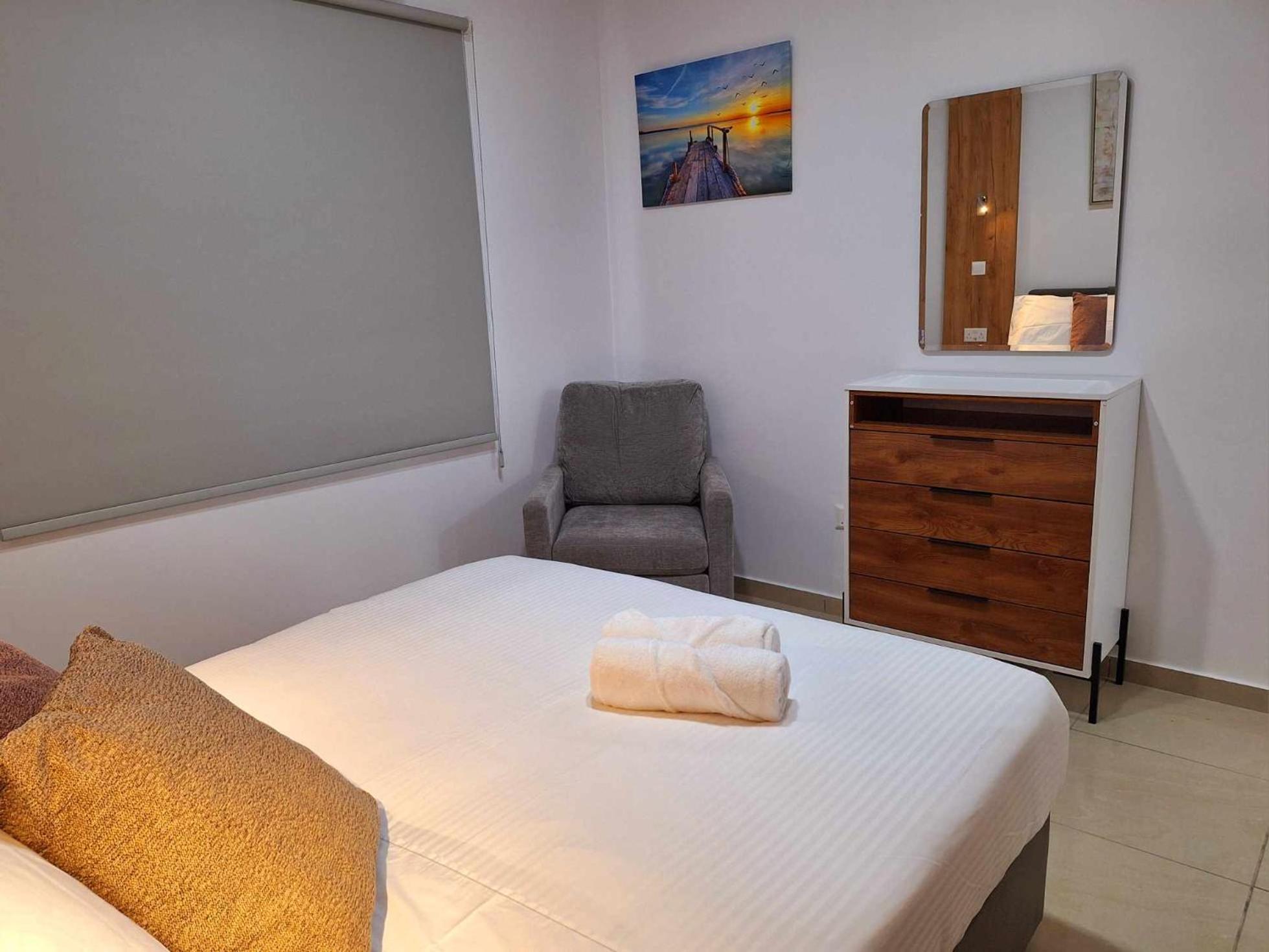 Apartment Stylish Kato Close To & Vibrant Harbor Life Paphos