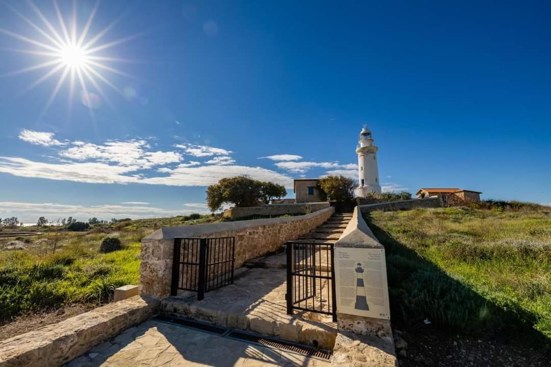 Cyprus Paradise Island Queens Gardens * Paphos
