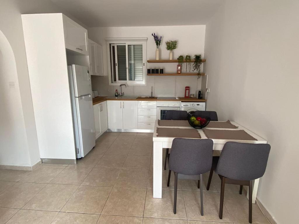 Pool-side 2 Bedroom In Paphos