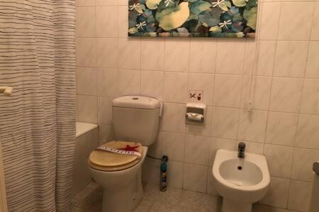 Regina Gardens - Spacious, 3 Bed, Ground Floor Unit With Large Patio *