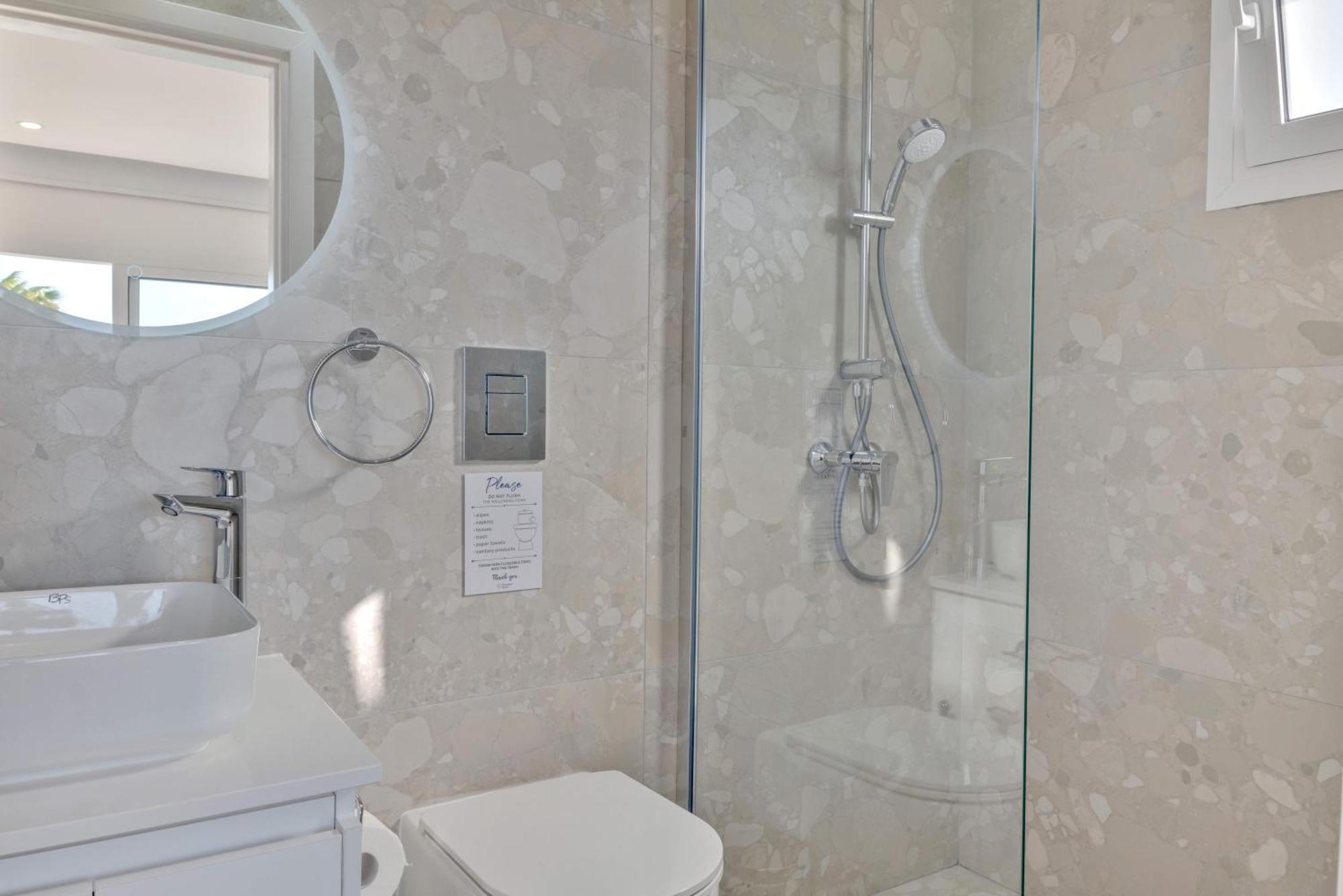 Apartamento Phaedrus Living: Seaview Luxury Flat Limnaria 150 *