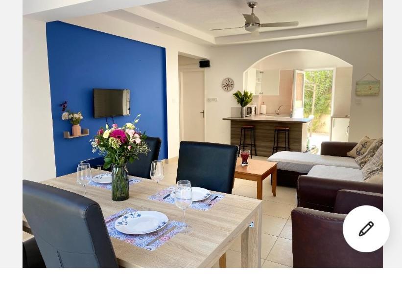 Apartment Seaside Private Garden Terrace Bbq And Pool