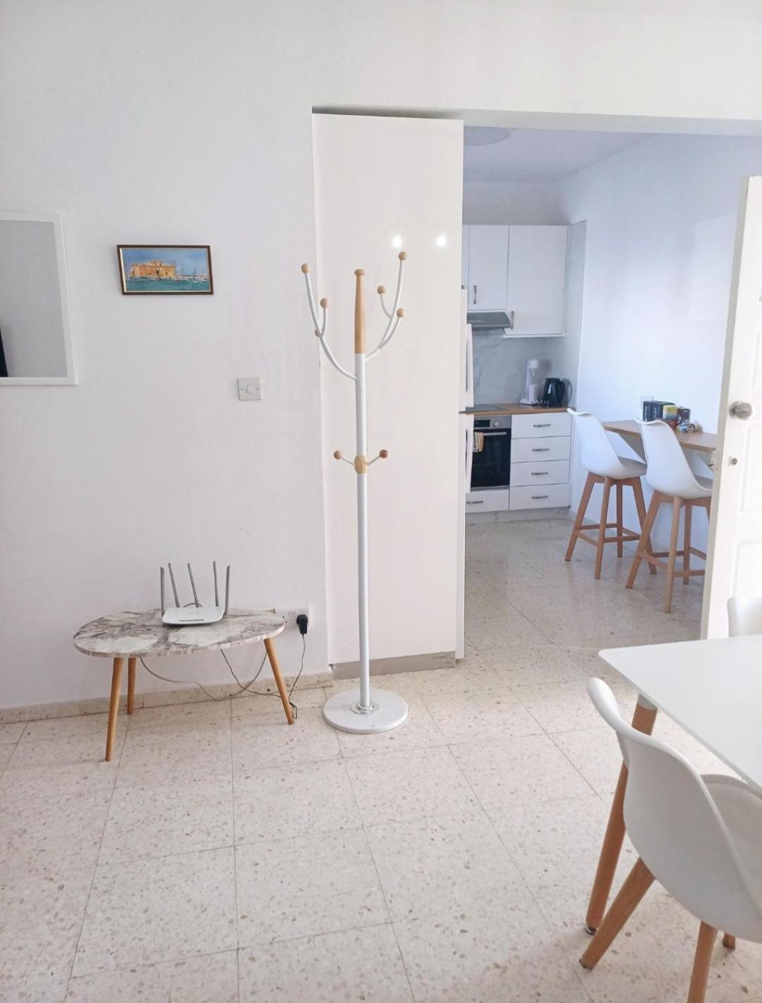 Modern 2bd Near Mall- Internet 1gbps *