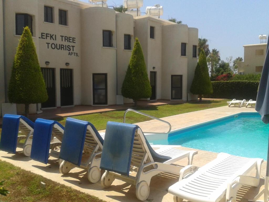 Lefki Tree Tourist * Paphos