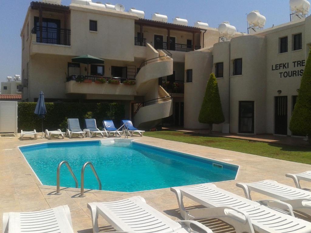 Lefki Tree Tourist Paphos
