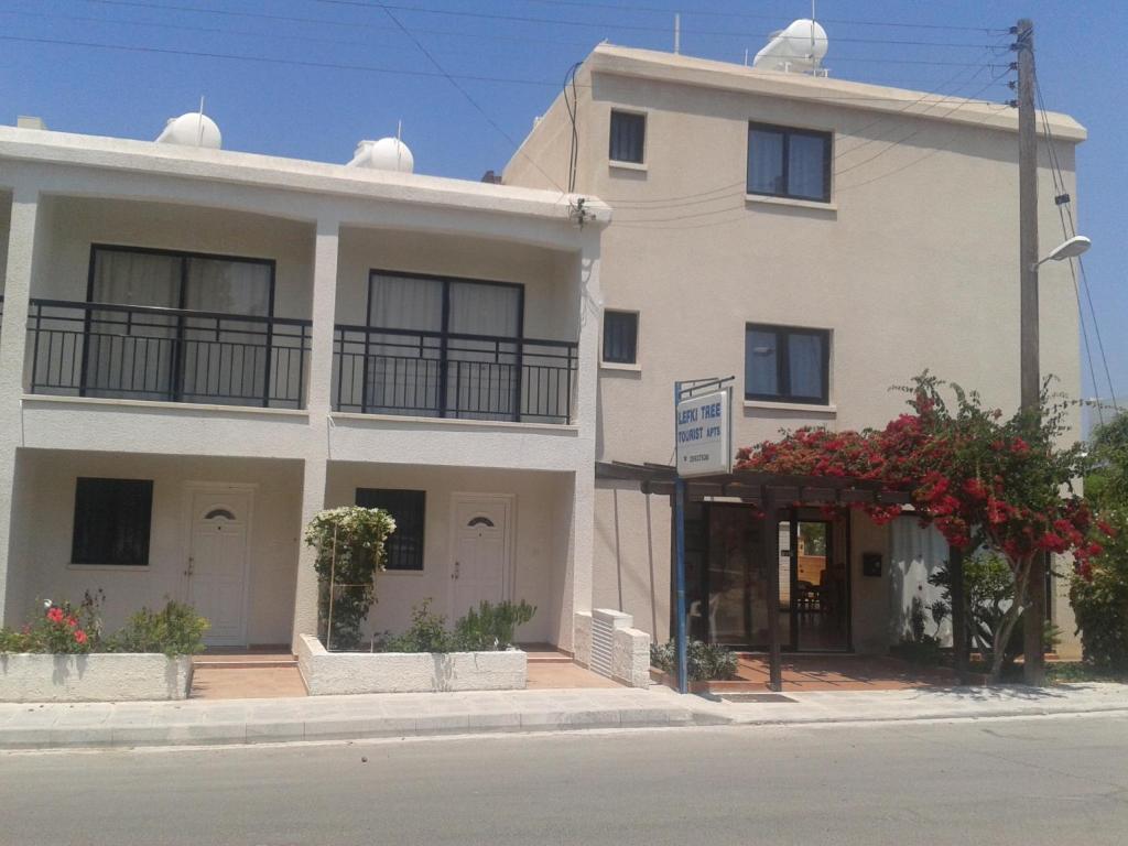 Lefki Tree Tourist * Paphos