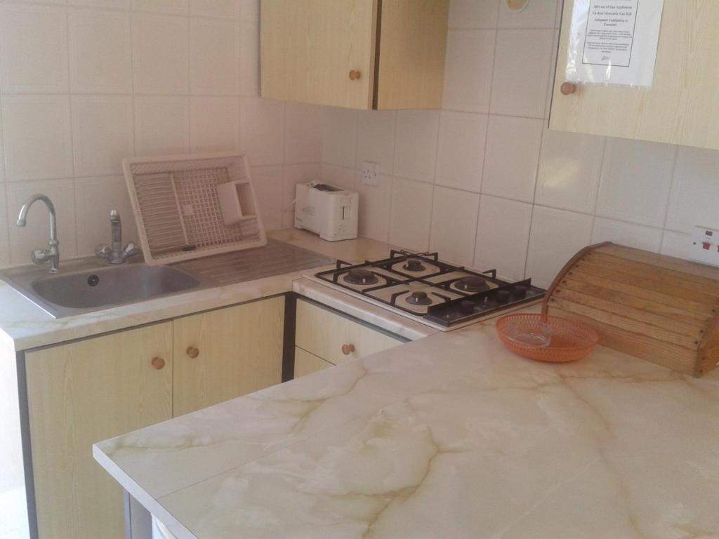 Lefki Tree Tourist Apartamento *