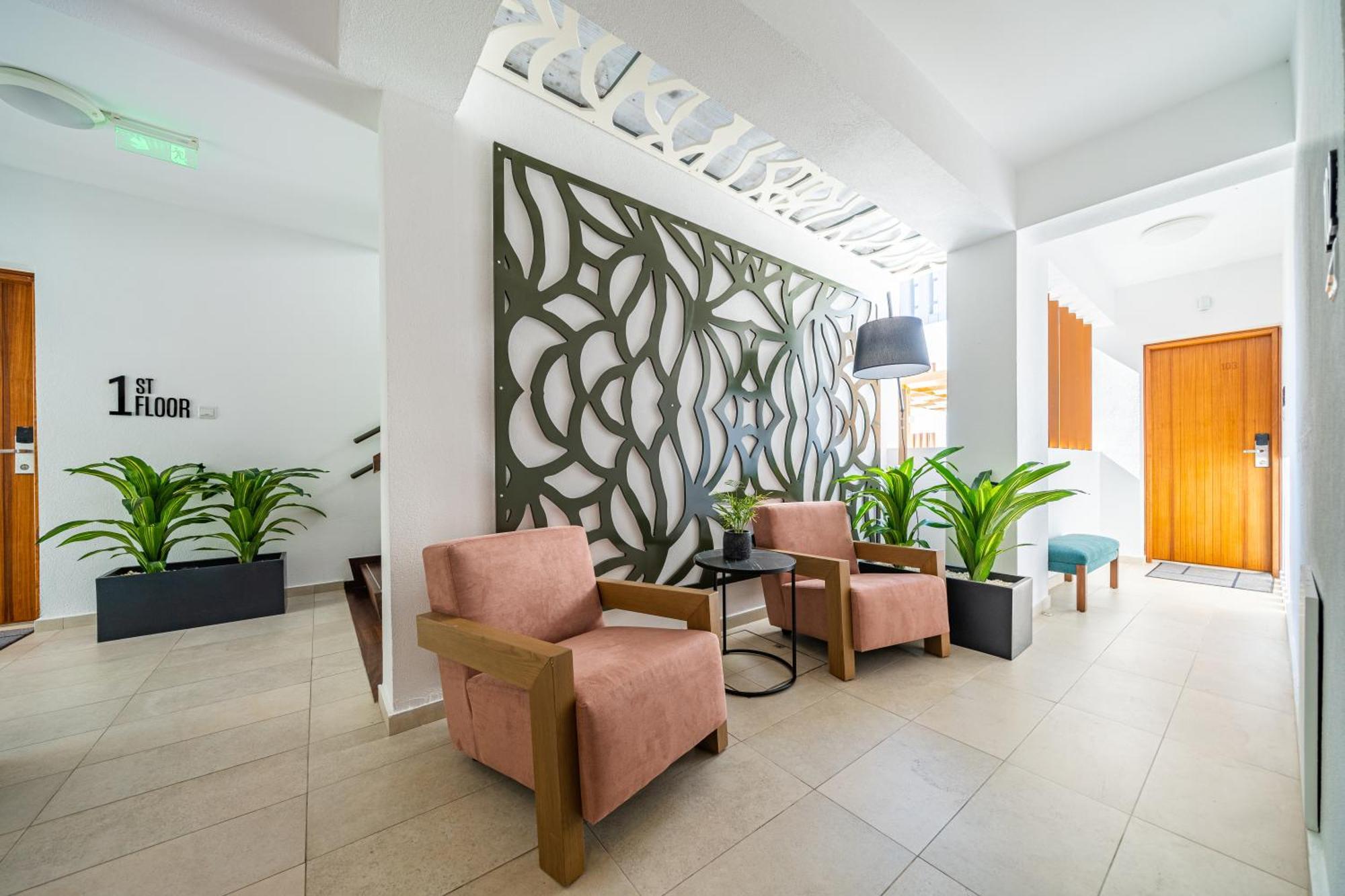Silver Park Aparthotel
