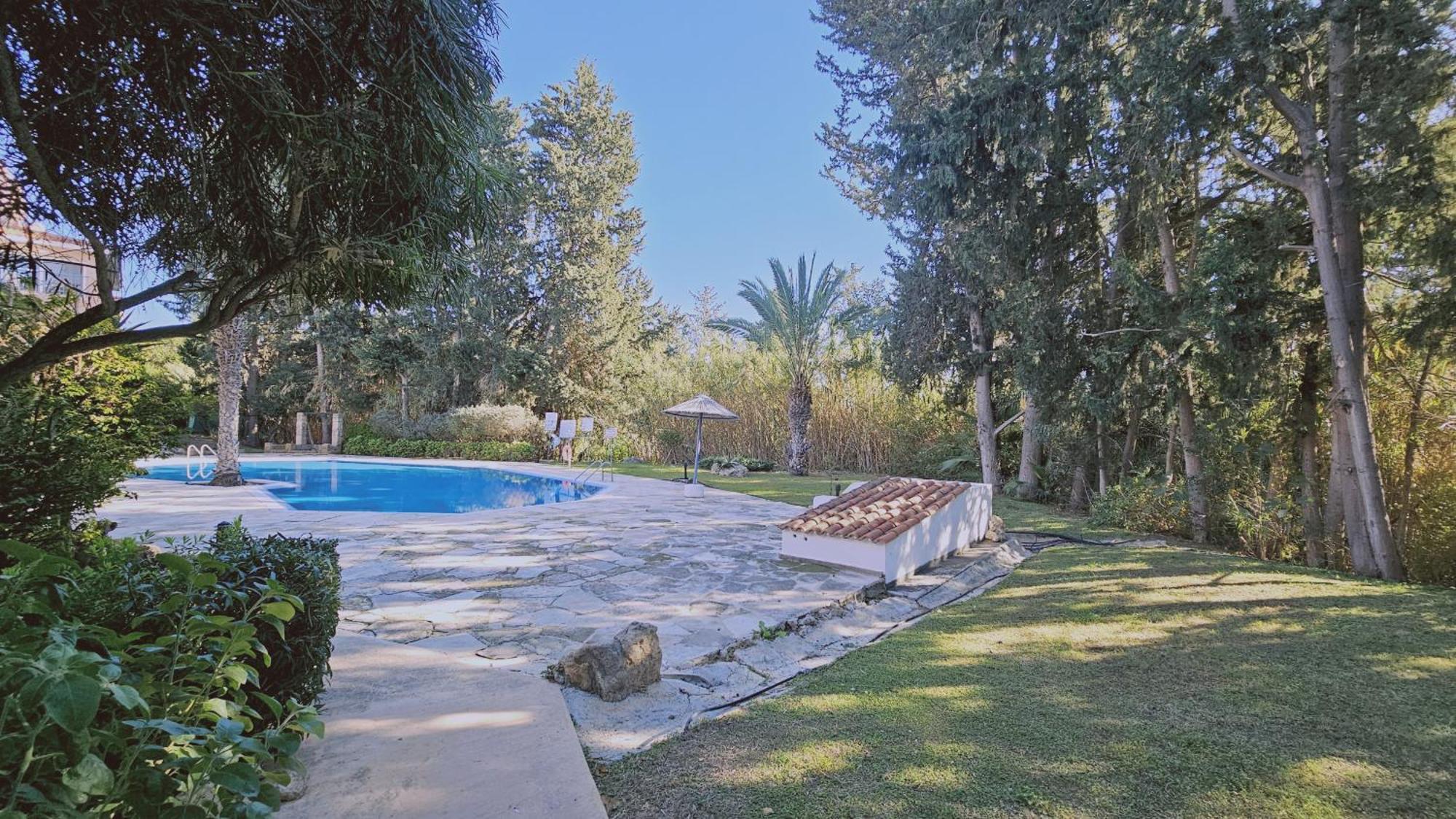 Apartment In Paradise Gardens *