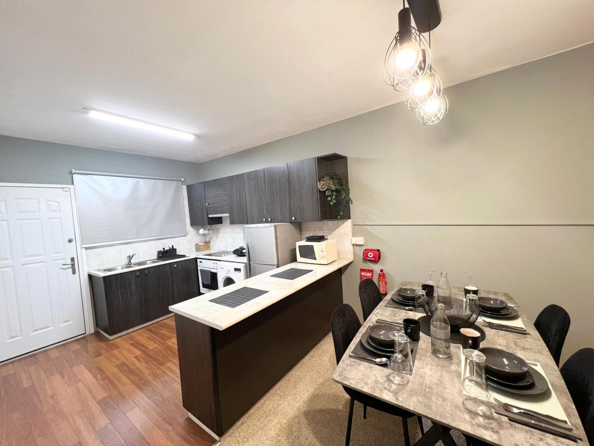 212 Apartment, A 2-bedroom Escape Apartment Paphos
