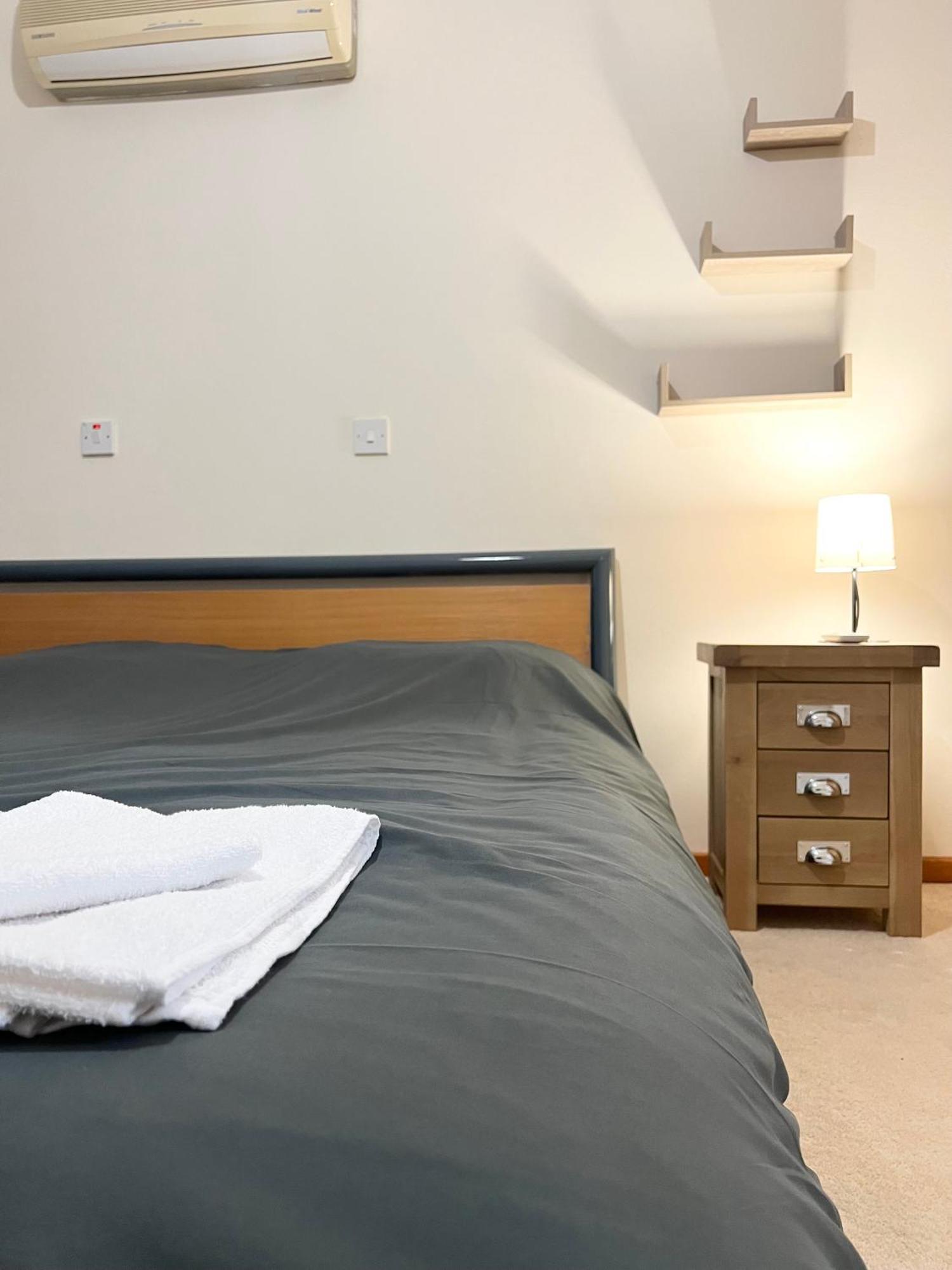 212 Apartment, A 2-bedroom Escape Apartment