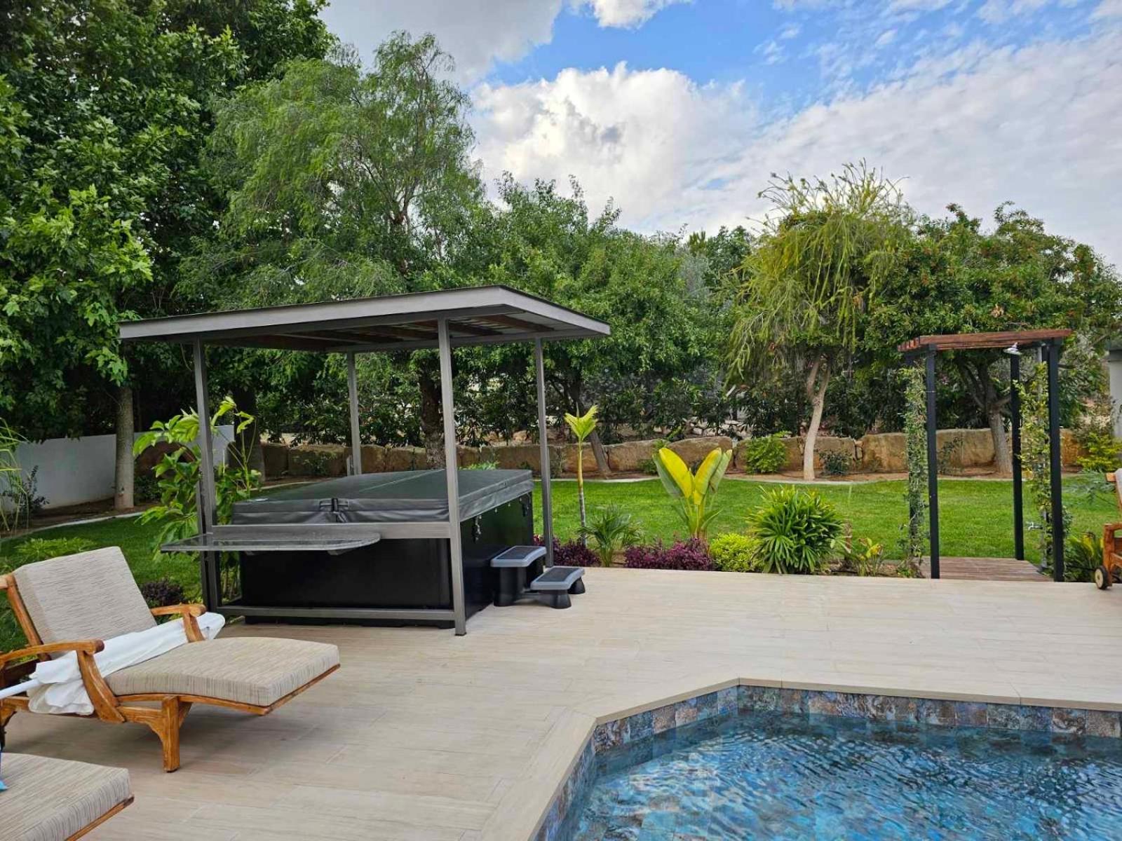 Sunny Paradise Luxury With Pool & Hot Tub * Paphos