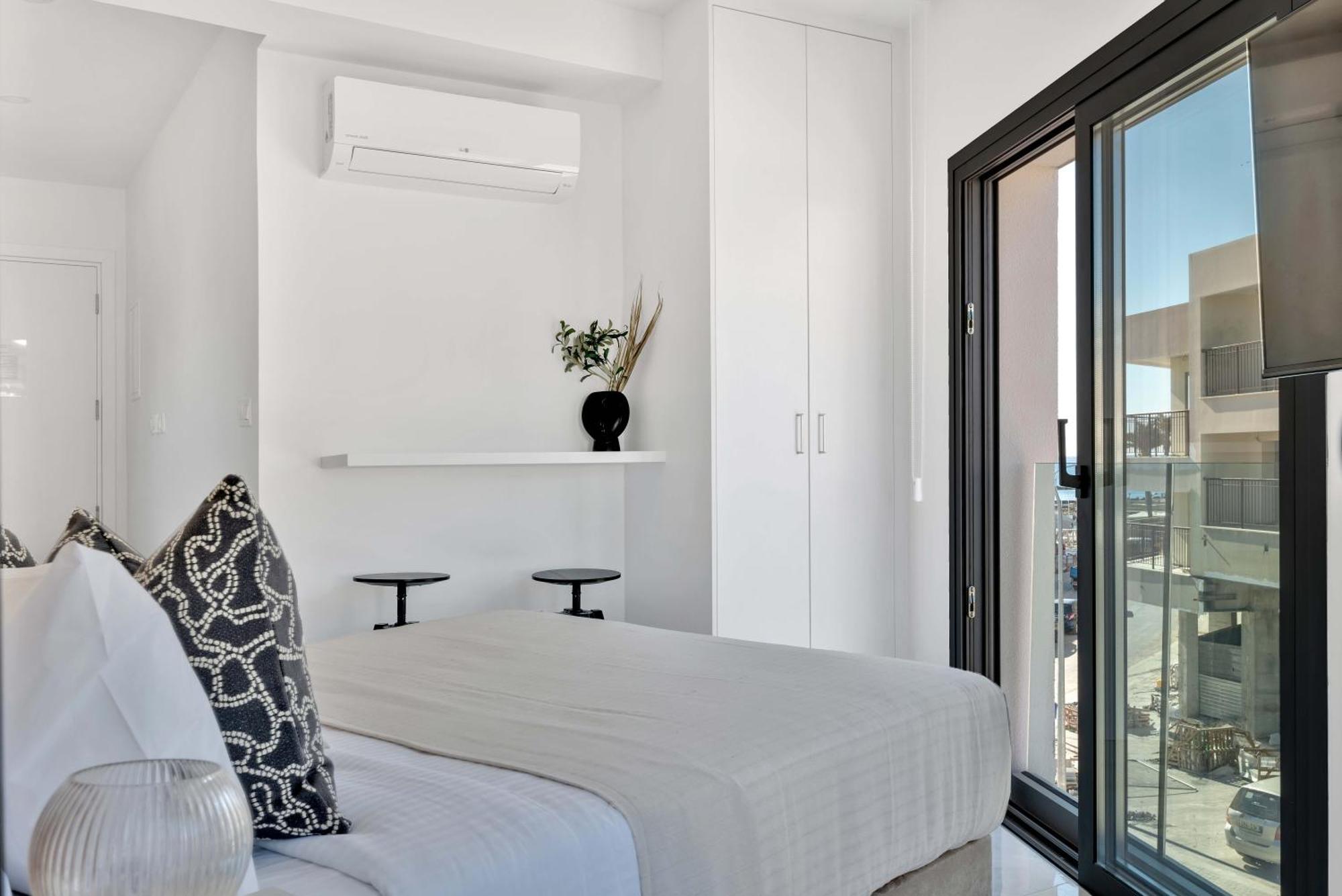 Phaedrus Living Alkminis Seaside Playa