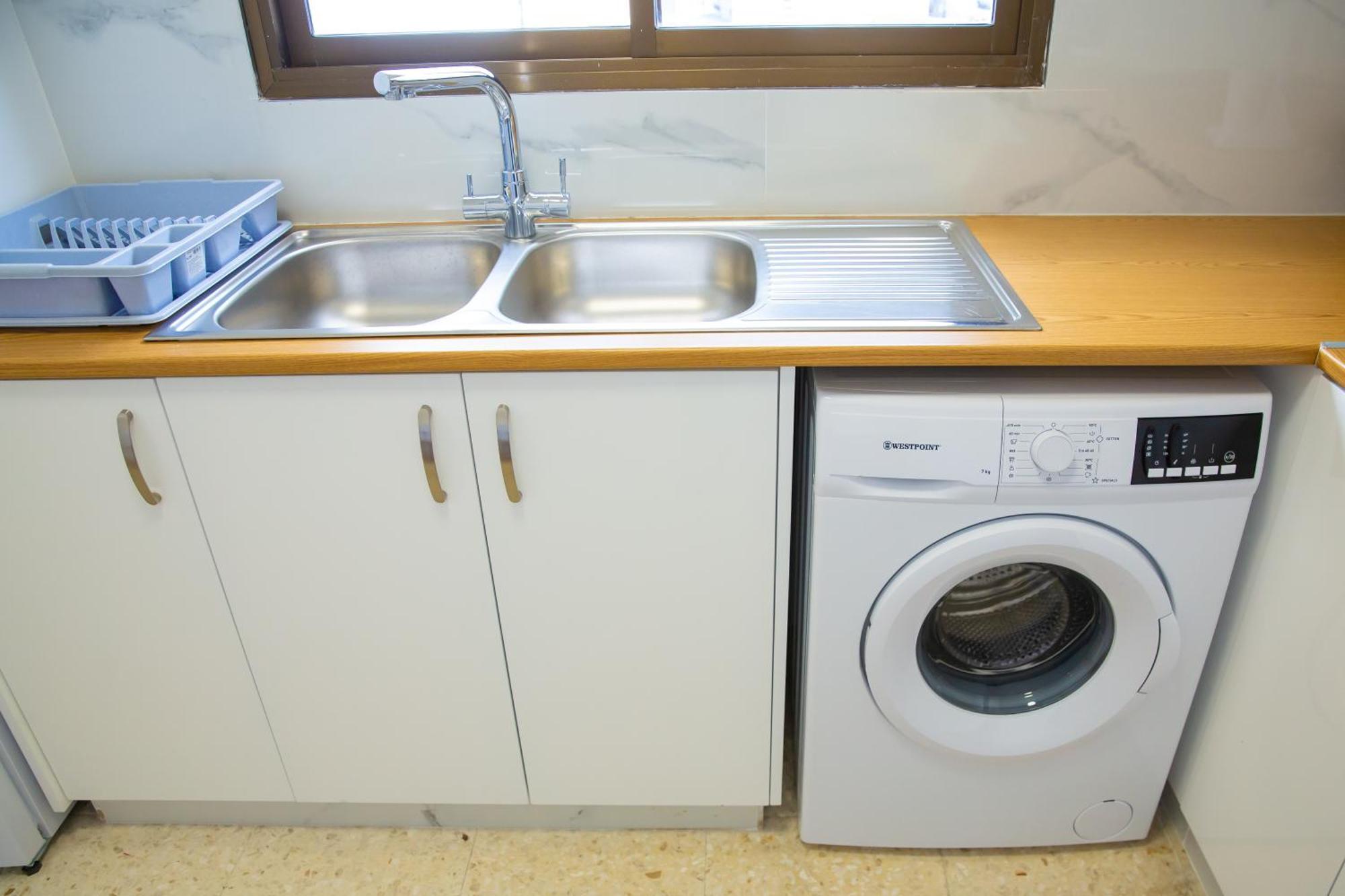 Apartment Modern 2bd Near Mall- Internet 1gbps
