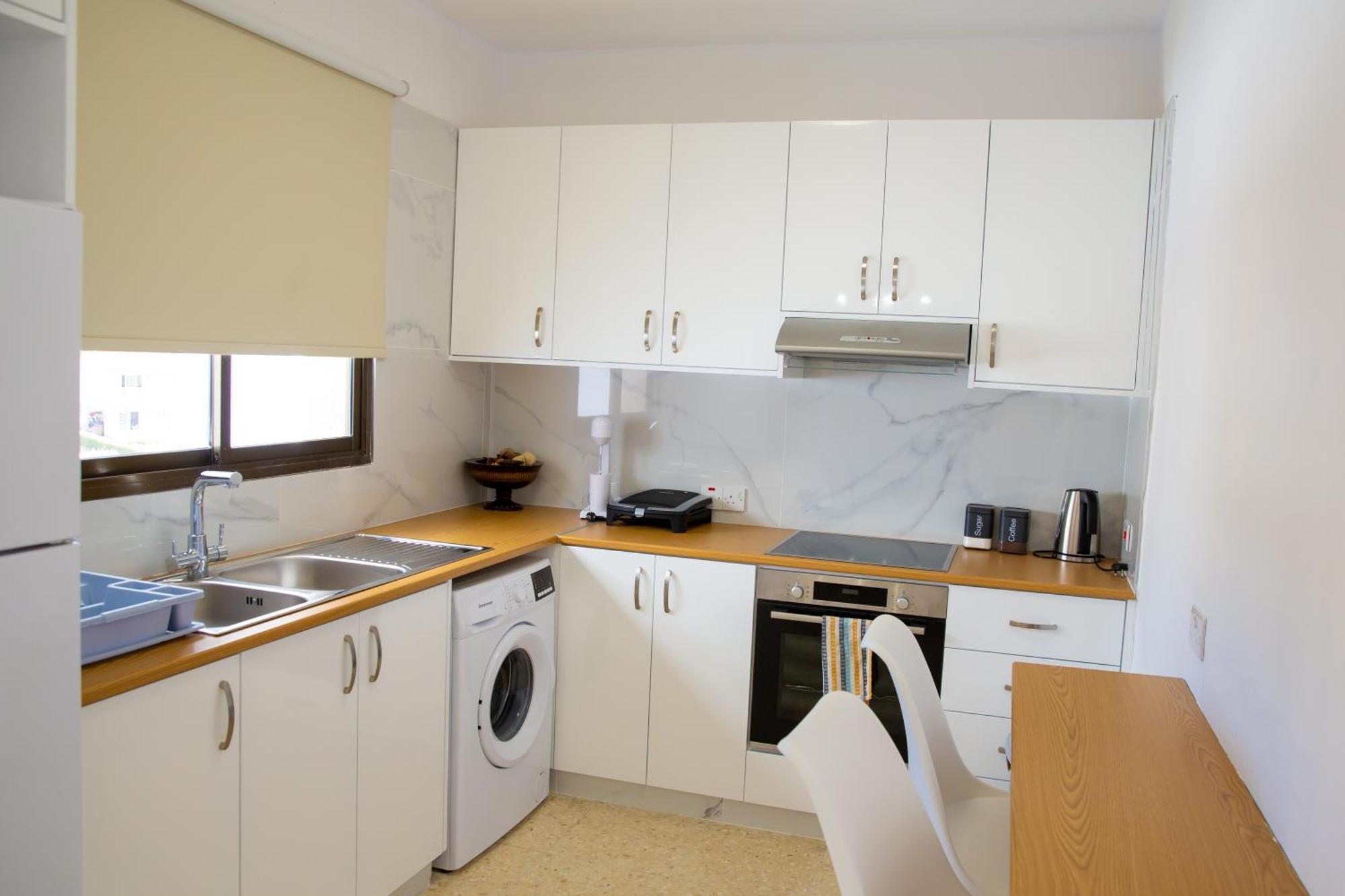 Modern 2bd Near Mall- Internet 1gbps Paphos