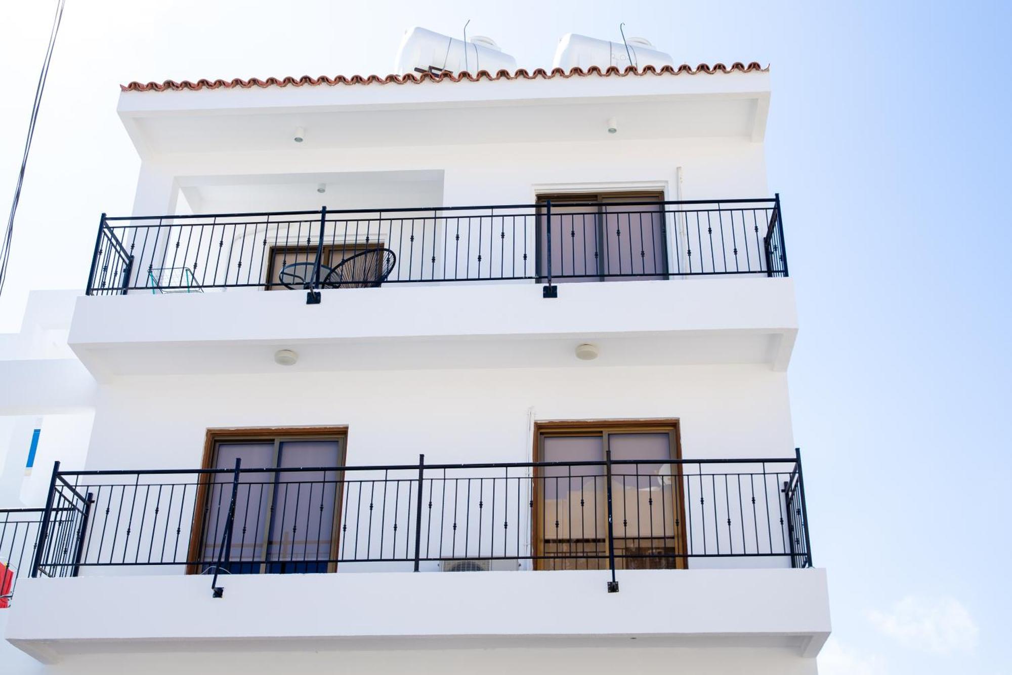 Modern 2bd Near Mall- Internet 1gbps