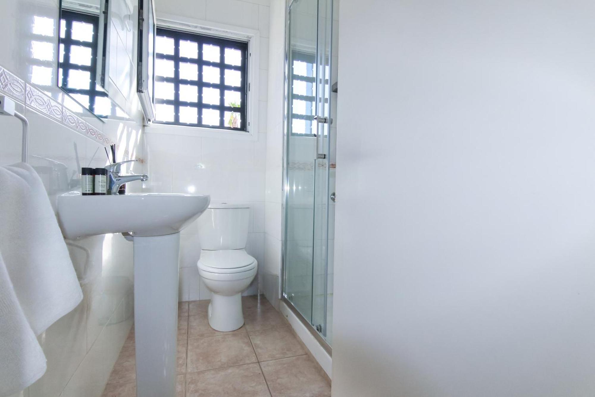 Phaedrus Living: Byzantium Modern Flat Paphos