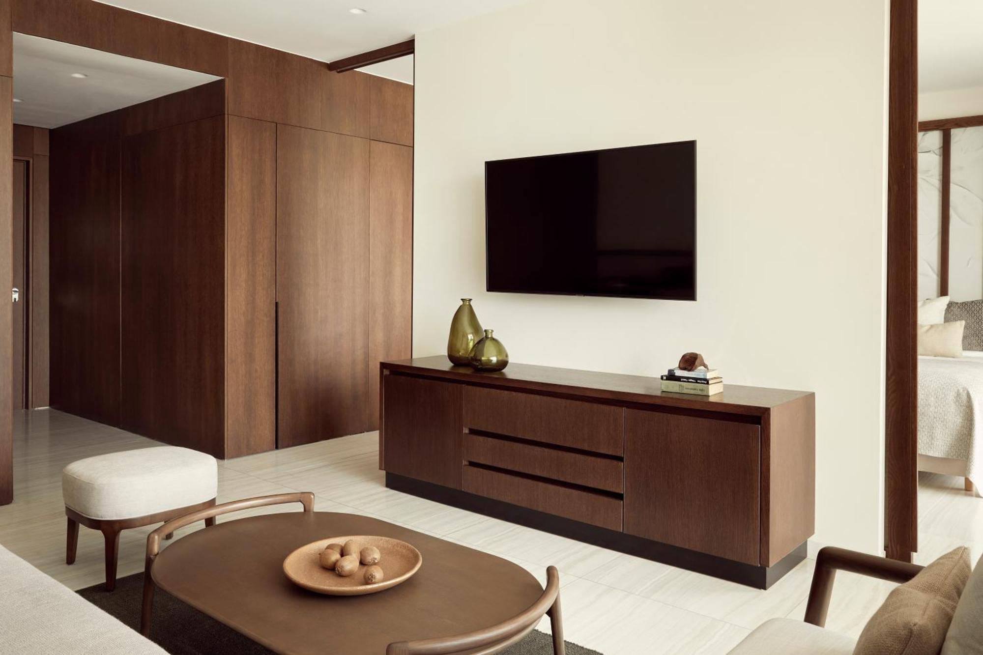 Resort Mare Paphos 5*