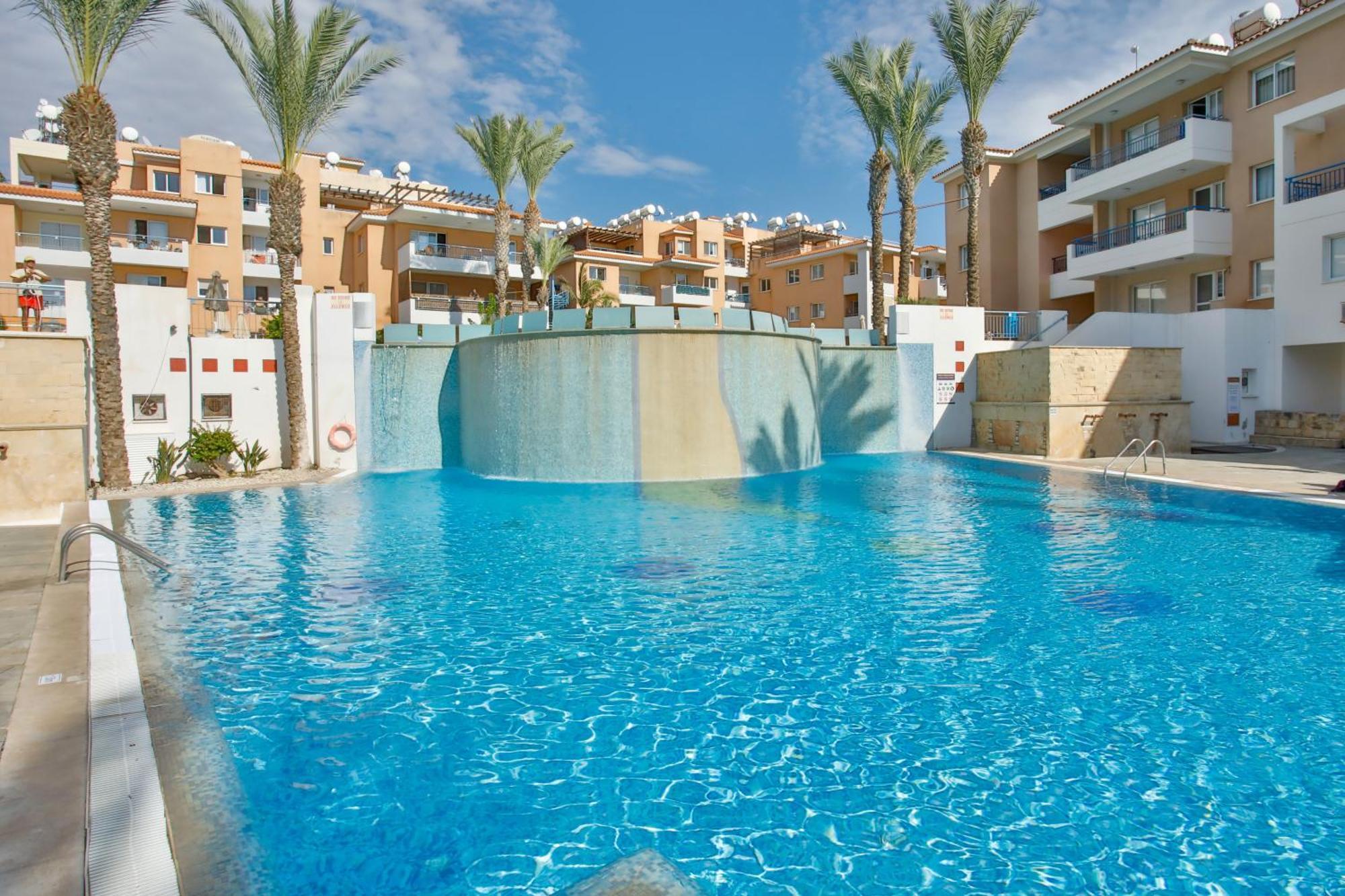 Casa Del Sol Townhouse In Iris Village * Paphos