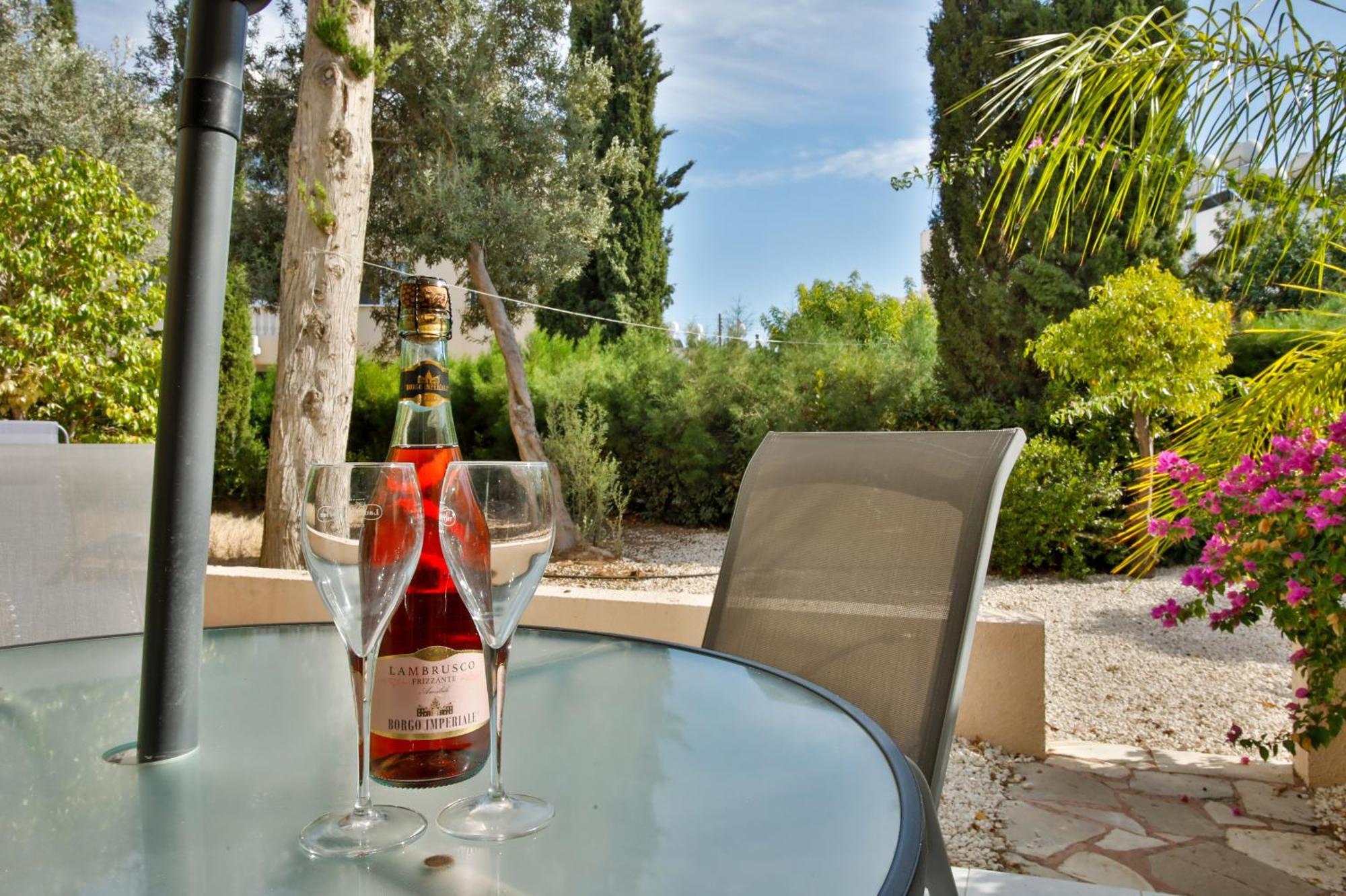 Casa Del Sol Townhouse In Iris Village * Paphos