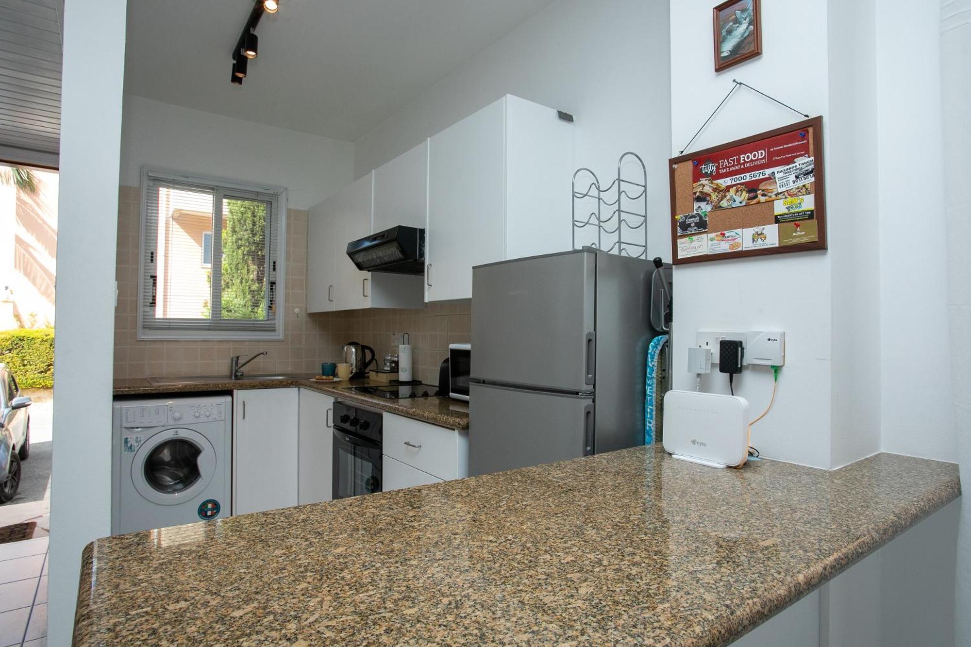 Casa Del Sol Townhouse In Iris Village *