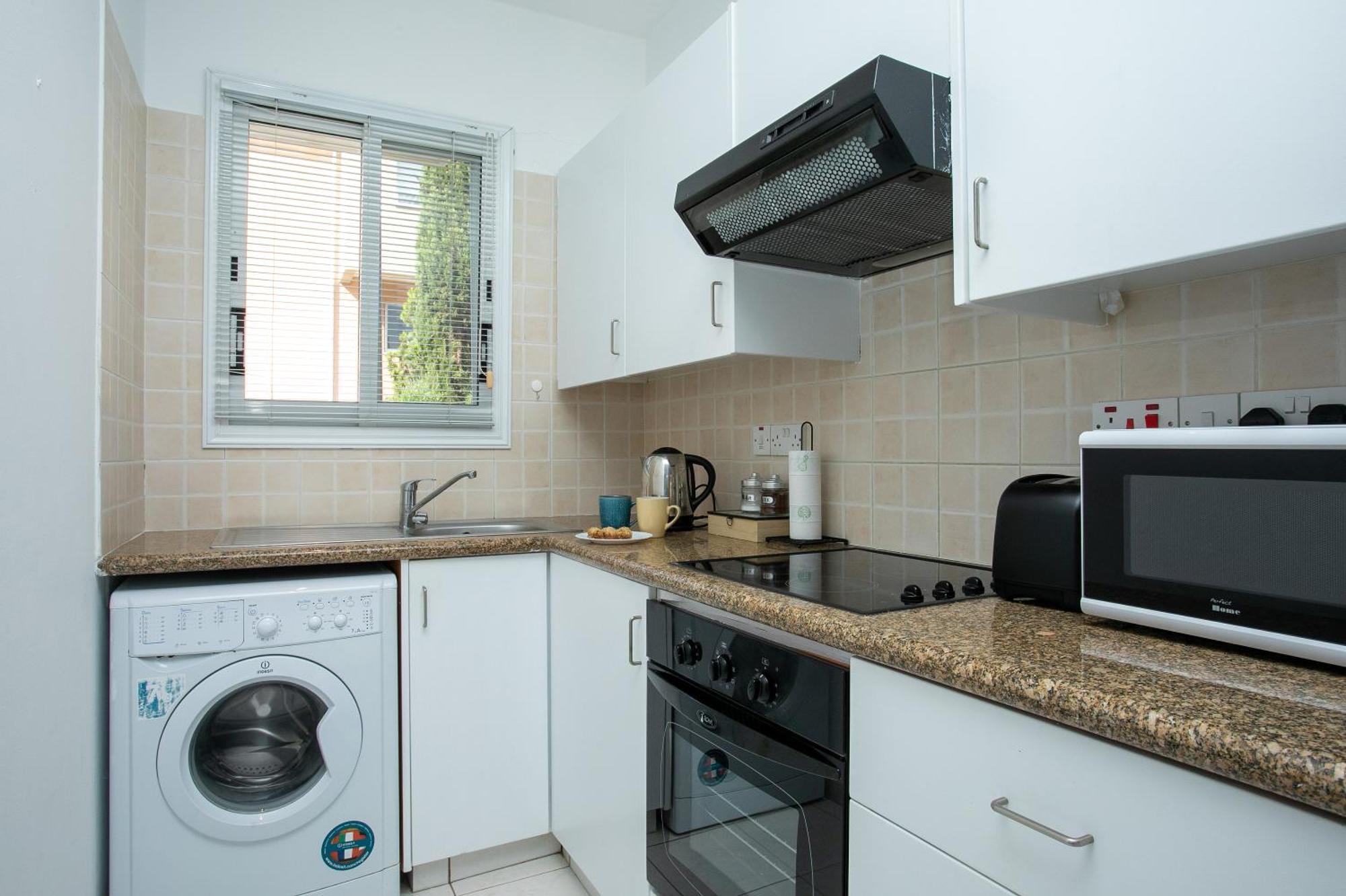 Casa Del Sol Townhouse In Iris Village Holiday home Paphos