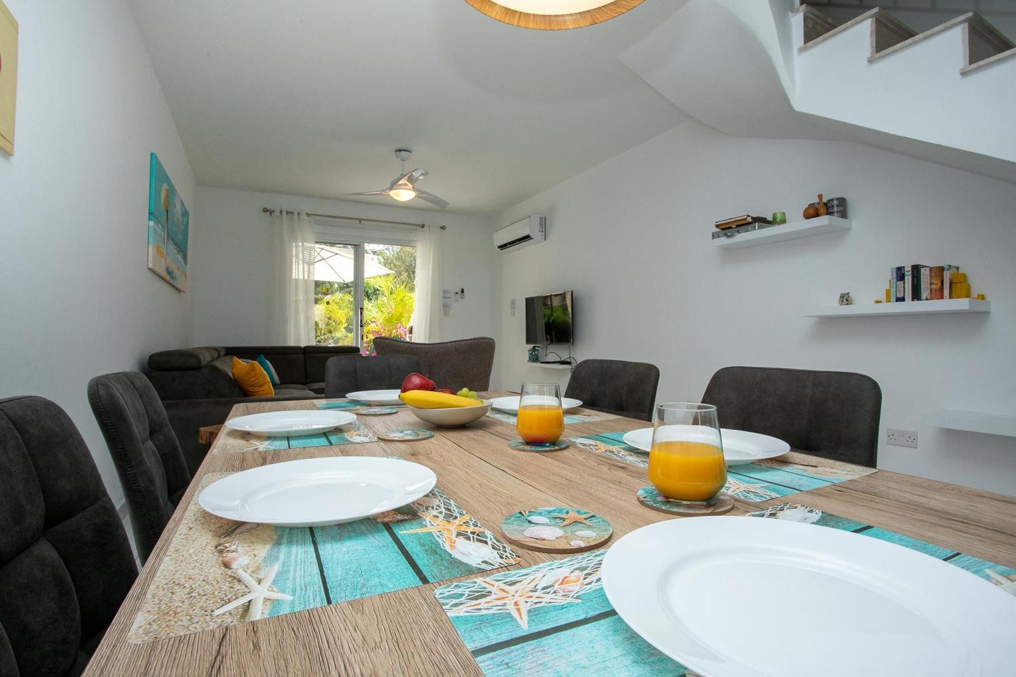 Casa Del Sol Townhouse In Iris Village Paphos