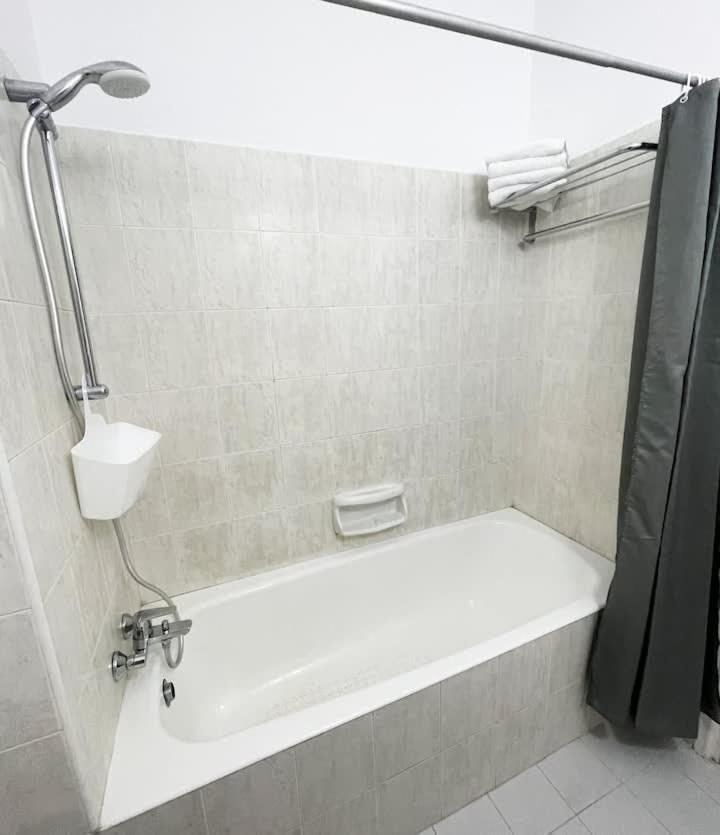 Kings Palace Superb 1 Bed With Sea Views Apartment