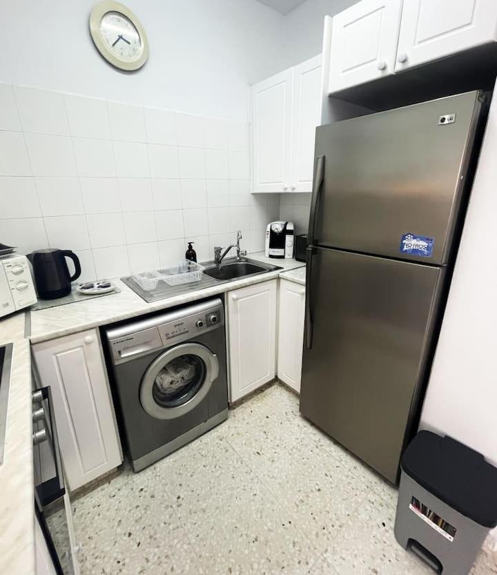 Kings Palace Superb 1 Bed With Sea Views Apartment