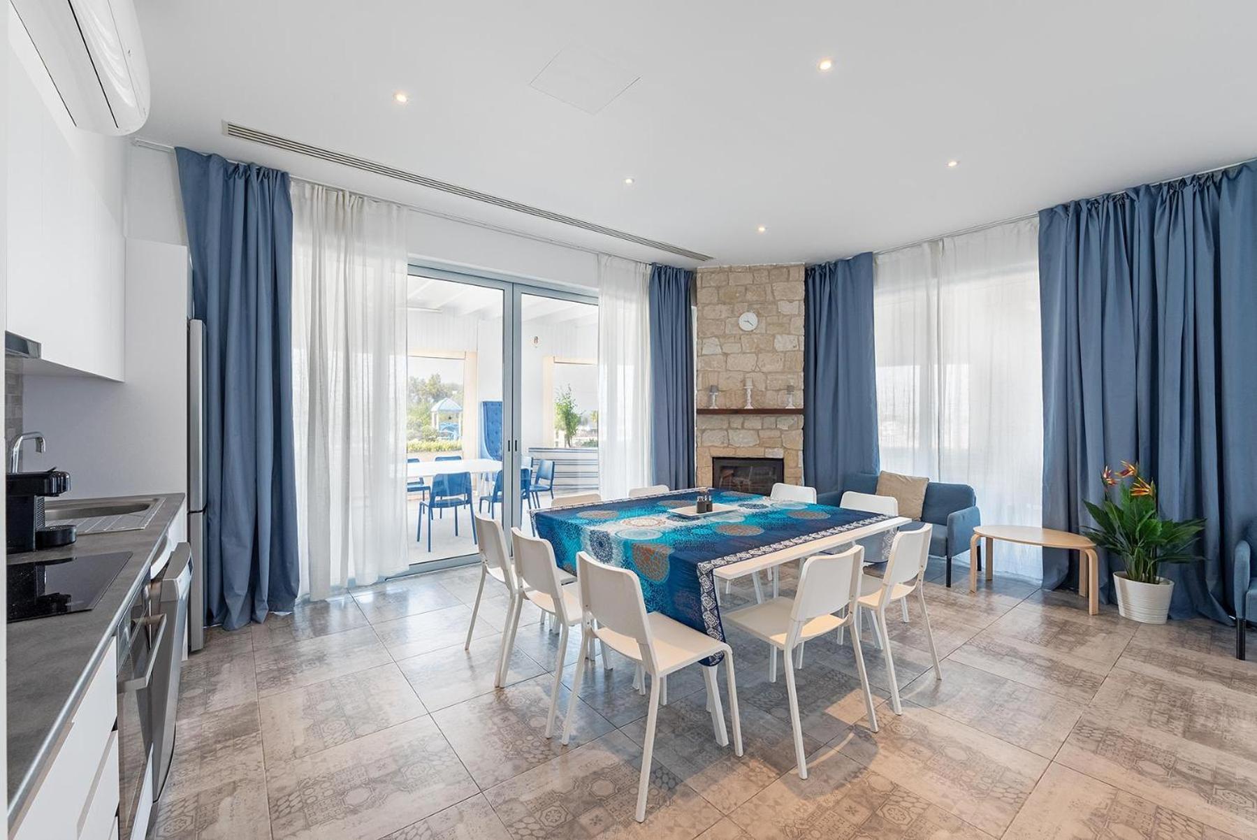 Blue Diamond Villa *